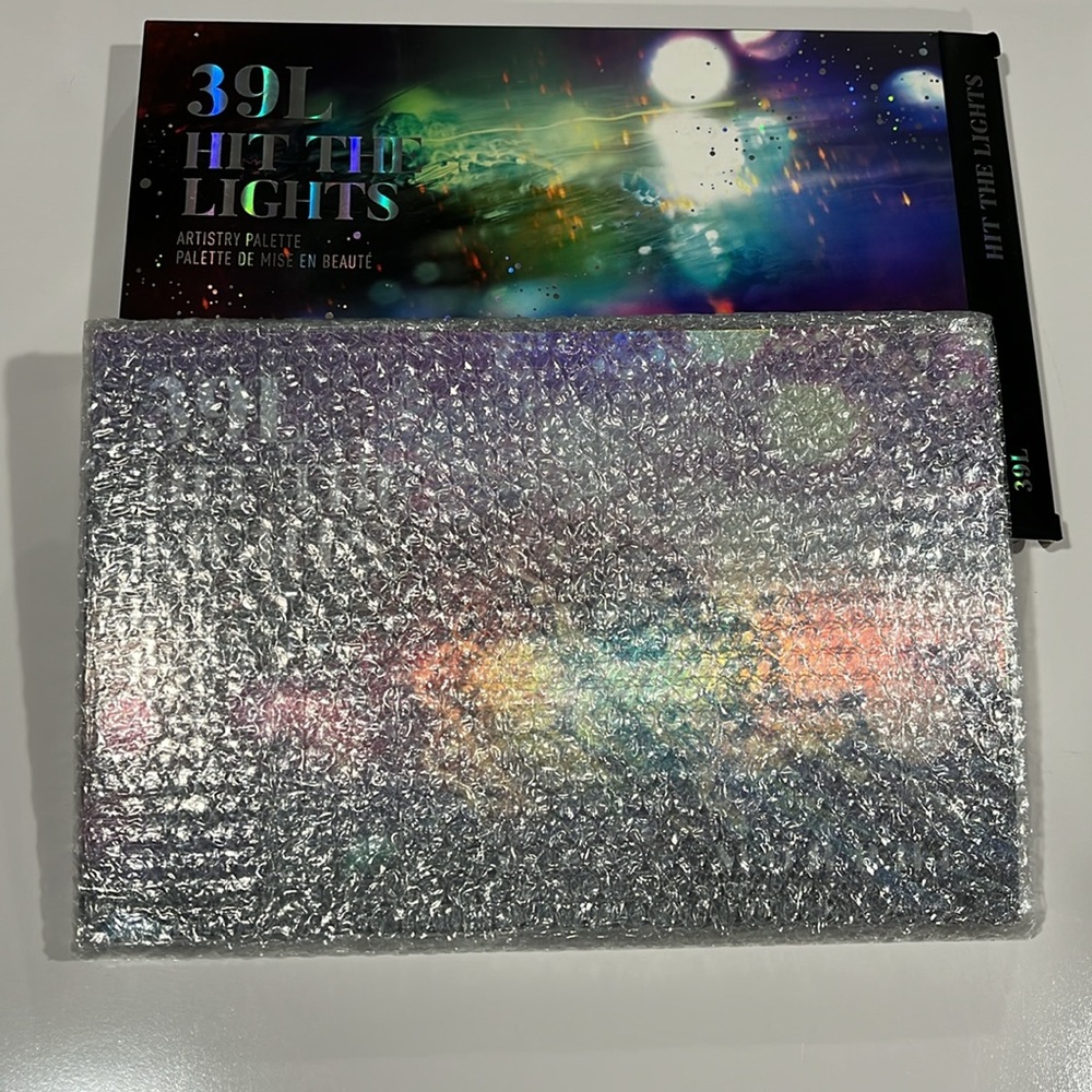 NWT Eyeshadow Artists Color Palette 39 Shades - Picture 13 of 16